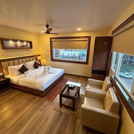 Hotel Golden Orbit Ászánszol Kültér fotó