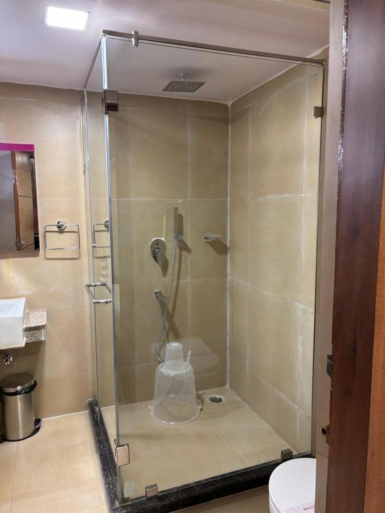 Hotel Golden Orbit Ászánszol Kültér fotó