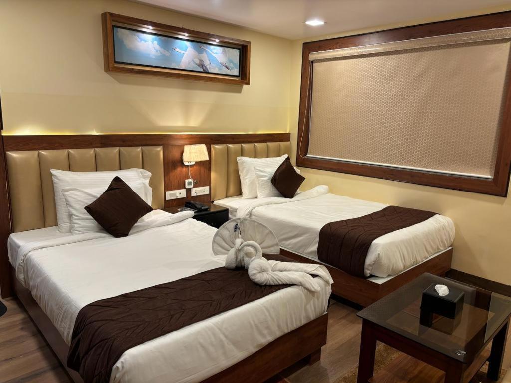 Hotel Golden Orbit Ászánszol Kültér fotó