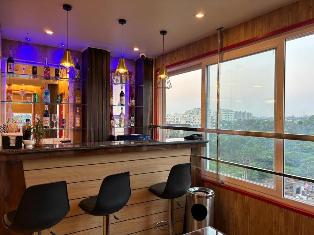 Hotel Golden Orbit Ászánszol Kültér fotó