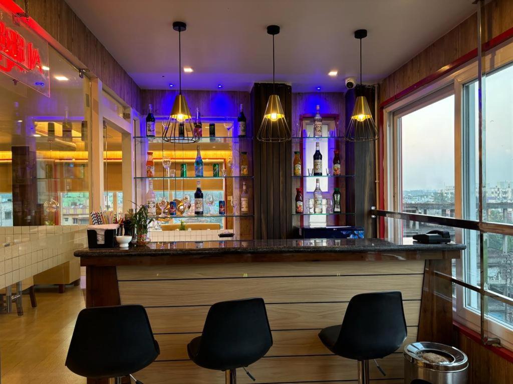 Hotel Golden Orbit Ászánszol Kültér fotó